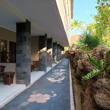 Sapta Petala Hotel Kuta Lombok Exteriör bild
